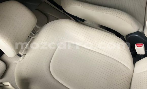 Comprar Usado Toyota Ractis Prata Carro em Maputo em Maputo Comprar Usado Toyota Ractis Prata Carro em Maputo em Maputo