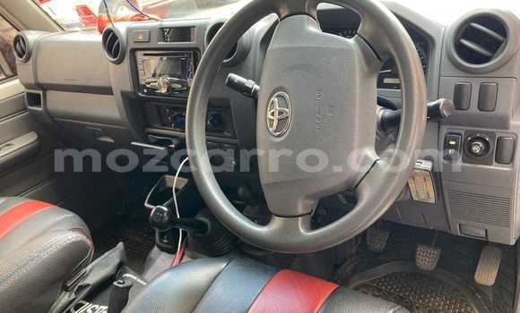 Nunua Ilio tumika Toyota Land Cruiser Nyeupe Gari ndani ya Maputo nchini Maputo Nunua Ilio tumika Toyota Land Cruiser Nyeupe Gari ndani ya Maputo nchini Maputo