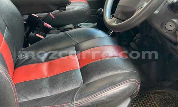 Nunua Ilio tumika Toyota Land Cruiser Nyeupe Gari ndani ya Maputo nchini Maputo Nunua Ilio tumika Toyota Land Cruiser Nyeupe Gari ndani ya Maputo nchini Maputo