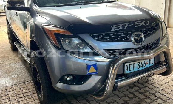 Nunua Ilio tumika Mazda BT-50 Fedha Gari ndani ya Maputo nchini Maputo Nunua Ilio tumika Mazda BT-50 Fedha Gari ndani ya Maputo nchini Maputo