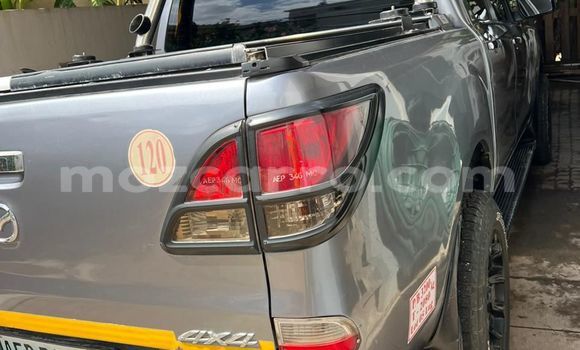 Nunua Ilio tumika Mazda BT-50 Fedha Gari ndani ya Maputo nchini Maputo Nunua Ilio tumika Mazda BT-50 Fedha Gari ndani ya Maputo nchini Maputo