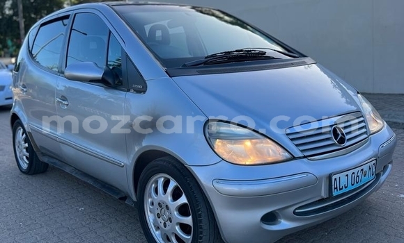 Comprar Usado Mercedes Viano Prata Carro em Maputo em Maputo