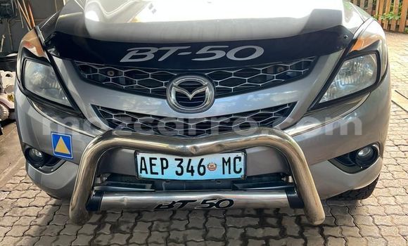 Comprar Usado Mazda BT-50 Castanho Carro em Maputo em Maputo Comprar Usado Mazda BT-50 Castanho Carro em Maputo em Maputo