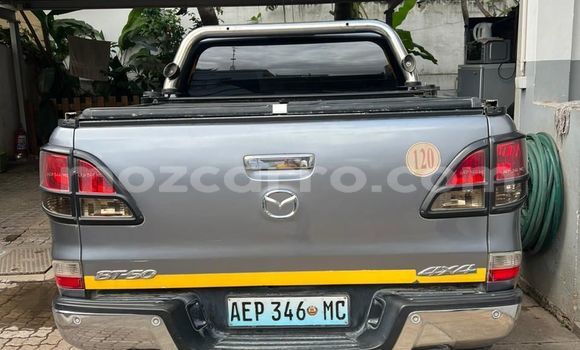Comprar Usado Mazda BT-50 Castanho Carro em Maputo em Maputo Comprar Usado Mazda BT-50 Castanho Carro em Maputo em Maputo