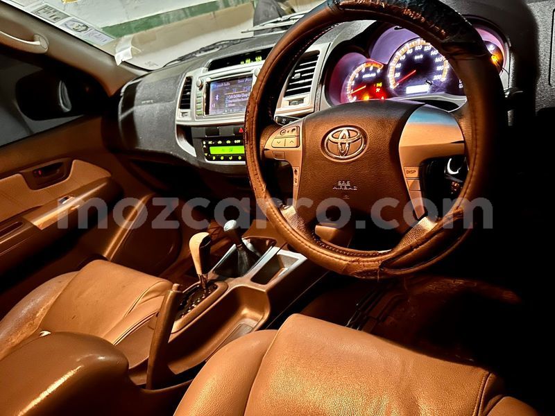 Big with watermark toyota hilux maputo maputo 14023