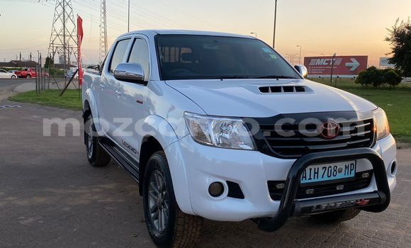 Buy Used Toyota Hilux White Car in Maputo in Maputo Buy Used Toyota Hilux White Car in Maputo in Maputo