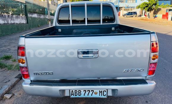 Nunua Ilio tumika Mazda BT-50 Fedha Gari ndani ya Maputo nchini Maputo Nunua Ilio tumika Mazda BT-50 Fedha Gari ndani ya Maputo nchini Maputo