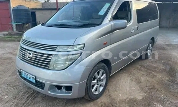 Comprar Usado Nissan Elgrand De outros Carro em Maputo em Maputo