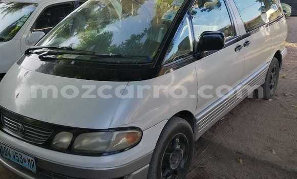Comprar Usado Toyota Estima Branco Carro em Maputo em Maputo