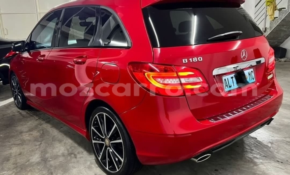 Tenga Tsaru Mercedes‒Benz B-klasse Tsvuku Mota in Maputo in Maputo Tenga Tsaru Mercedes‒Benz B-klasse Tsvuku Mota in Maputo in Maputo