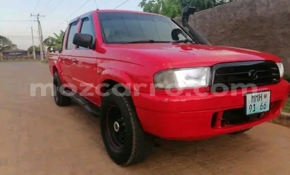 Tenga Tsaru Mazda 121 Tsvuku Mota in Maputo in Maputo Tenga Tsaru Mazda 121 Tsvuku Mota in Maputo in Maputo