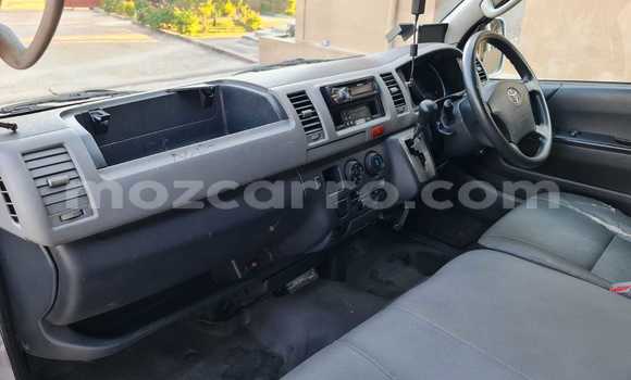 Tenga Tsaru Toyota Hiace Zvimwe Mota in Mocambique in Nampula Tenga Tsaru Toyota Hiace Zvimwe Mota in Mocambique in Nampula