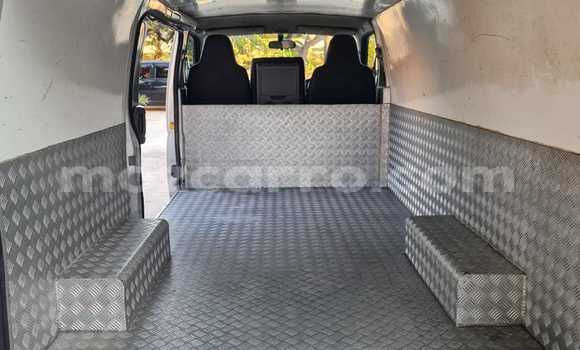 Tenga Tsaru Toyota Hiace Zvimwe Mota in Mocambique in Nampula Tenga Tsaru Toyota Hiace Zvimwe Mota in Mocambique in Nampula