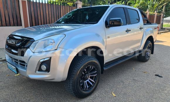 Tenga Tsaru Isuzu D-MAX Zvimwe Mota in Mocambique in Nampula