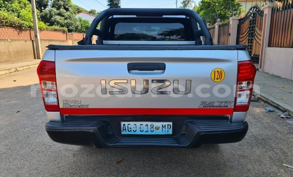 Tenga Tsaru Isuzu D-MAX Zvimwe Mota in Mocambique in Nampula Tenga Tsaru Isuzu D-MAX Zvimwe Mota in Mocambique in Nampula