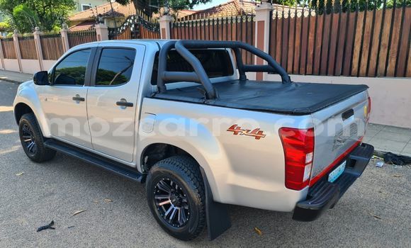 Tenga Tsaru Isuzu D-MAX Zvimwe Mota in Mocambique in Nampula Tenga Tsaru Isuzu D-MAX Zvimwe Mota in Mocambique in Nampula