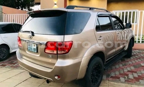 Comprar Usado Toyota Fortuner De outros Carro em Maputo em Maputo