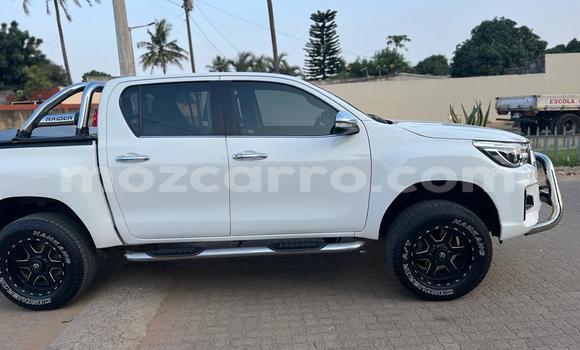 Buy Used Toyota Hilux White Car in Maputo in Maputo Buy Used Toyota Hilux White Car in Maputo in Maputo