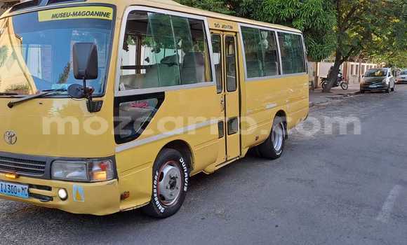 Comprar Usado Toyota Coaster De outros Carro em Maputo em Maputo