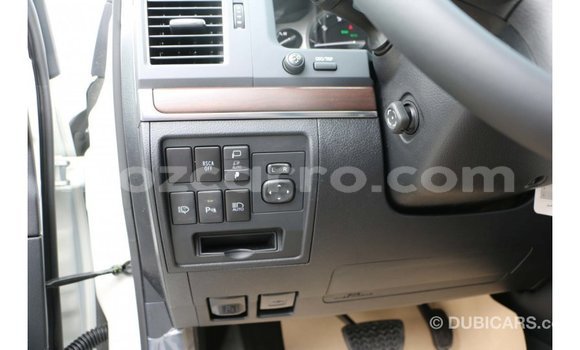 Comprar Importar Toyota Land Cruiser Branco Carro em Import - Dubai em Cabo Delgado Comprar Importar Toyota Land Cruiser Branco Carro em Import - Dubai em Cabo Delgado