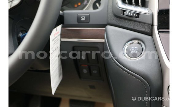 Comprar Importar Toyota Land Cruiser Branco Carro em Import - Dubai em Cabo Delgado Comprar Importar Toyota Land Cruiser Branco Carro em Import - Dubai em Cabo Delgado