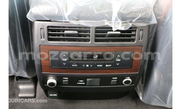 Comprar Importar Toyota Land Cruiser Branco Carro em Import - Dubai em Cabo Delgado Comprar Importar Toyota Land Cruiser Branco Carro em Import - Dubai em Cabo Delgado