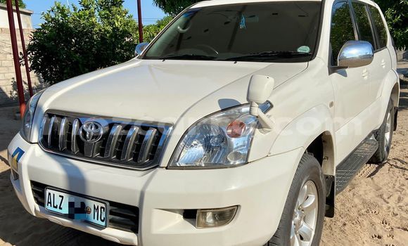 Nunua Ilio tumika Toyota Prado Nyeupe Gari ndani ya Maputo nchini Maputo