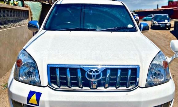 Buy Used Toyota Prado White Car in Maputo in Maputo Buy Used Toyota Prado White Car in Maputo in Maputo