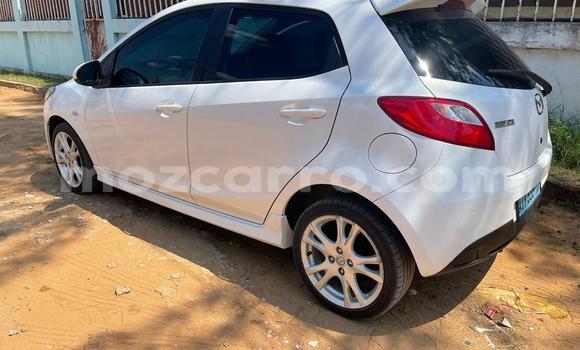 Nunua Ilio tumika Mazda Demio Nyeupe Gari ndani ya Maputo nchini Maputo Nunua Ilio tumika Mazda Demio Nyeupe Gari ndani ya Maputo nchini Maputo