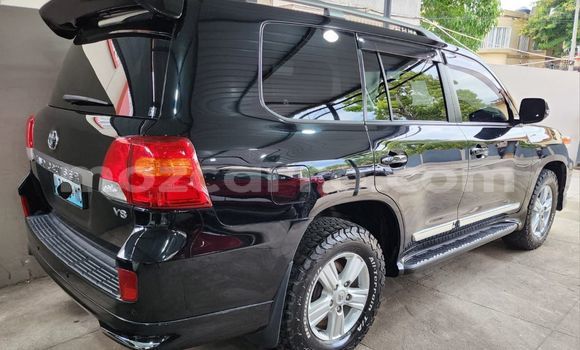 Buy Used Toyota Land Cruiser Black Car in Maputo in Maputo Buy Used Toyota Land Cruiser Black Car in Maputo in Maputo