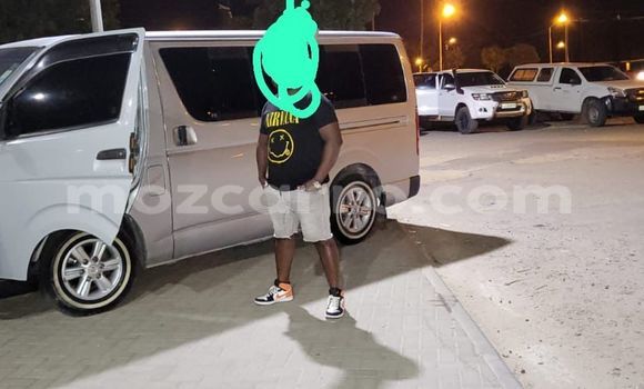 Buy Used Toyota Hiace Silver Car in Maputo in Maputo