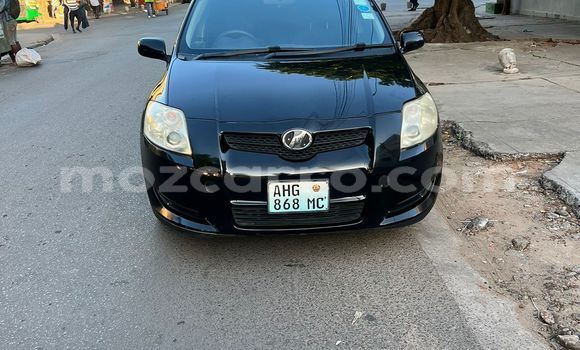 Comprar Usado Toyota Auris Azul Carro em Maputo em Maputo