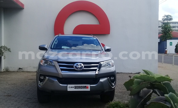 Buy Used Toyota Fortuner Silver Car in Maputo in Maputo Buy Used Toyota Fortuner Silver Car in Maputo in Maputo