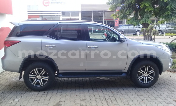 Buy Used Toyota Fortuner Silver Car in Maputo in Maputo Buy Used Toyota Fortuner Silver Car in Maputo in Maputo
