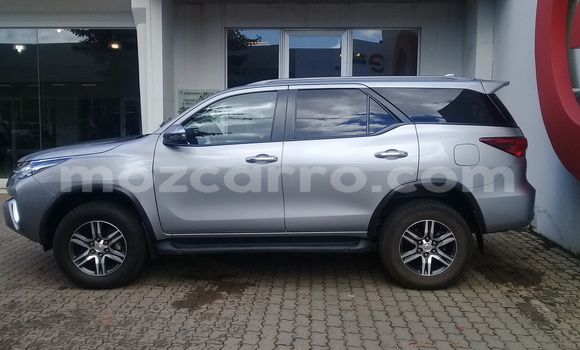 Buy Used Toyota Fortuner Silver Car in Maputo in Maputo Buy Used Toyota Fortuner Silver Car in Maputo in Maputo