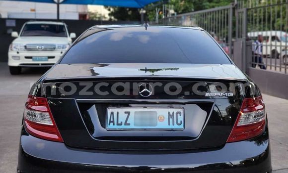 Nunua Ilio tumika Mercedes-Benz C-Classe Nyeusi Gari ndani ya Maputo nchini Maputo Nunua Ilio tumika Mercedes-Benz C-Classe Nyeusi Gari ndani ya Maputo nchini Maputo