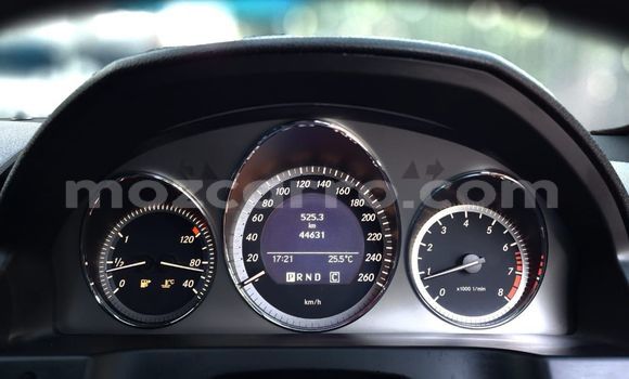 Nunua Ilio tumika Mercedes-Benz C-Classe Nyeusi Gari ndani ya Maputo nchini Maputo Nunua Ilio tumika Mercedes-Benz C-Classe Nyeusi Gari ndani ya Maputo nchini Maputo