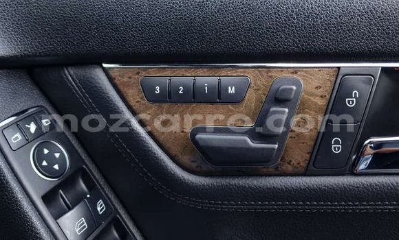 Nunua Ilio tumika Mercedes-Benz C-Classe Nyeusi Gari ndani ya Maputo nchini Maputo Nunua Ilio tumika Mercedes-Benz C-Classe Nyeusi Gari ndani ya Maputo nchini Maputo