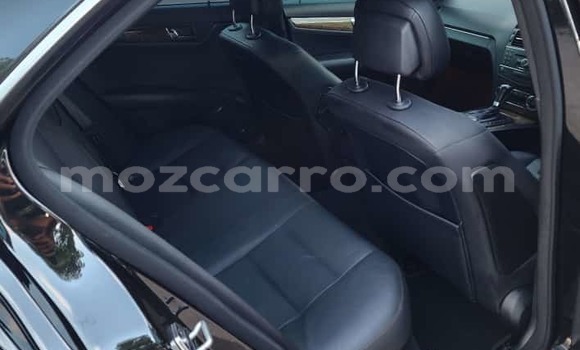 Nunua Ilio tumika Mercedes-Benz C-Classe Nyeusi Gari ndani ya Maputo nchini Maputo Nunua Ilio tumika Mercedes-Benz C-Classe Nyeusi Gari ndani ya Maputo nchini Maputo