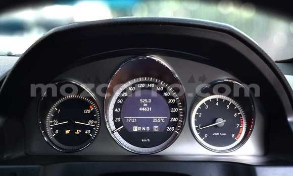 Nunua Ilio tumika Mercedes-Benz C-Classe Nyeusi Gari ndani ya Maputo nchini Maputo Nunua Ilio tumika Mercedes-Benz C-Classe Nyeusi Gari ndani ya Maputo nchini Maputo