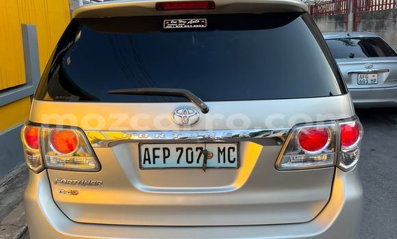 Nunua Ilio tumika Toyota Fortuner Nyingine Gari ndani ya Maputo nchini Maputo Nunua Ilio tumika Toyota Fortuner Nyingine Gari ndani ya Maputo nchini Maputo