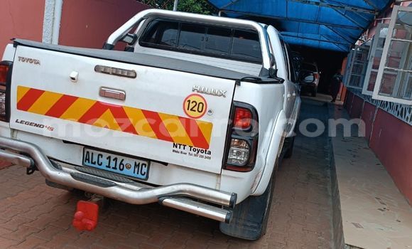 Comprar Usado Toyota Hilux Branco Carro em Maputo em Maputo Comprar Usado Toyota Hilux Branco Carro em Maputo em Maputo