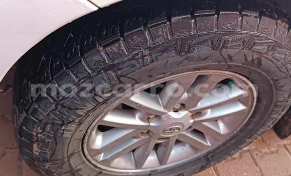 Comprar Usado Toyota Hilux Branco Carro em Maputo em Maputo Comprar Usado Toyota Hilux Branco Carro em Maputo em Maputo
