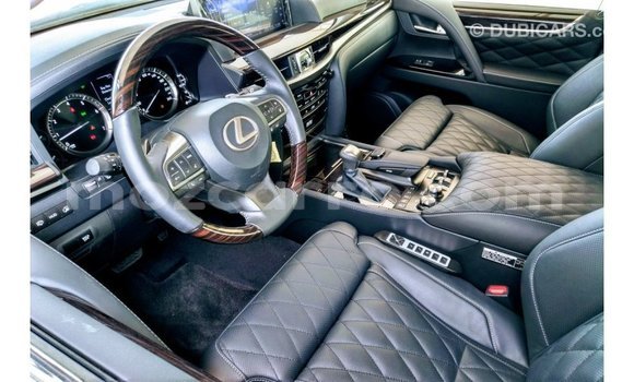 Comprar Importar Lexus LX De outros Carro em Import - Dubai em Cabo Delgado