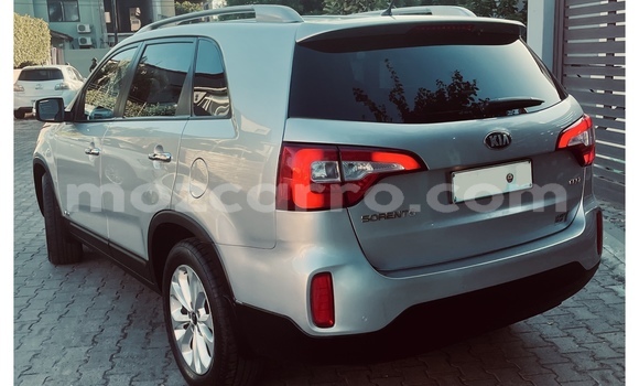 Comprar Usado Kia Sorento Prata Carro em Maputo em Maputo