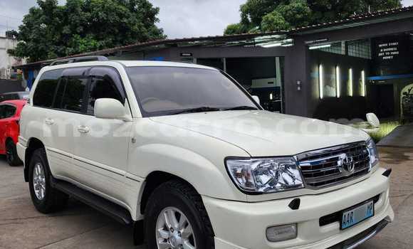 Buy Used Toyota Land Cruiser White Car in Maputo in Maputo Buy Used Toyota Land Cruiser White Car in Maputo in Maputo
