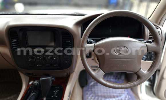 Buy Used Toyota Land Cruiser White Car in Maputo in Maputo Buy Used Toyota Land Cruiser White Car in Maputo in Maputo