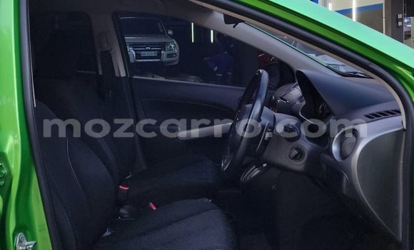 Comprar Usado Mazda Demio Verde Carro em Maputo em Maputo Comprar Usado Mazda Demio Verde Carro em Maputo em Maputo
