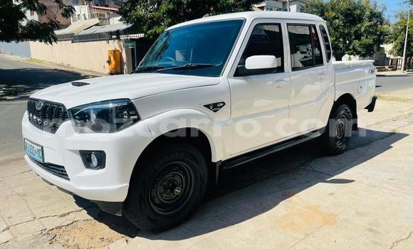 Comprar Usado Mahindra Marshal Branco Carro em Maputo em Maputo Comprar Usado Mahindra Marshal Branco Carro em Maputo em Maputo