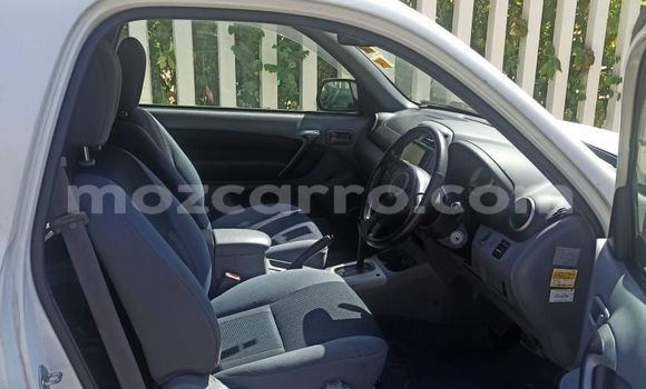 Buy Used Toyota RAV4 White Car in Maputo in Maputo Buy Used Toyota RAV4 White Car in Maputo in Maputo